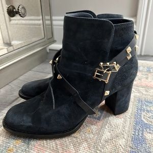 Valentino navy suede booties
